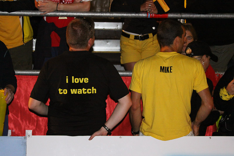 "I love to watch!" - hmn, you'd best turn round then!